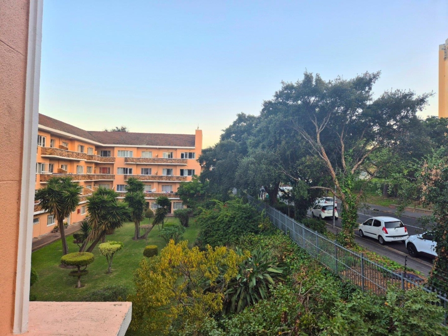 2 Bedroom Property for Sale in Rosebank Western Cape